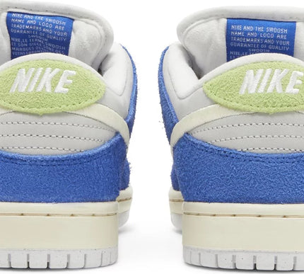 Nike Mens Fly Streetwear x Dunk Low Pro SB Sneakers - 'Gardenia'