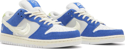 Nike Mens Fly Streetwear x Dunk Low Pro SB Sneakers - 'Gardenia'