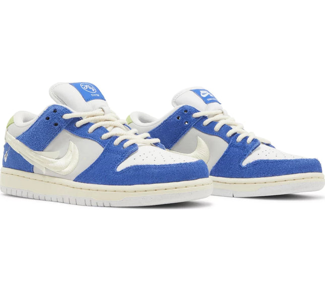 Nike Mens Fly Streetwear x Dunk Low Pro SB Sneakers - 'Gardenia'