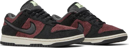Nike Womens Dunk Low SE Sneakers - 'Fleece - Burgundy Crush'