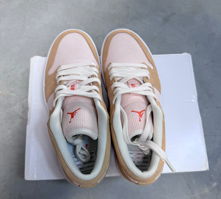 DISPLAY - Nike Womens Air Jordan 1 Low SE Sneakers - 'Twine'