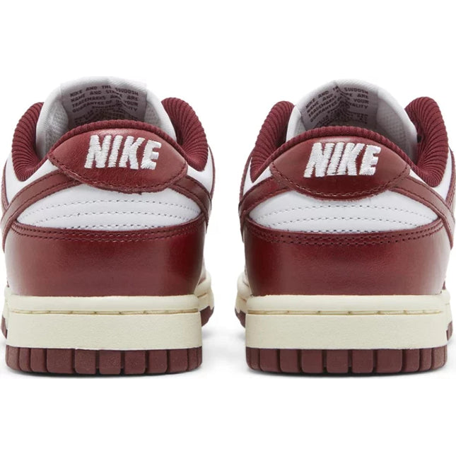 Wmns Dunk Low Premium 'Vintage Red'
