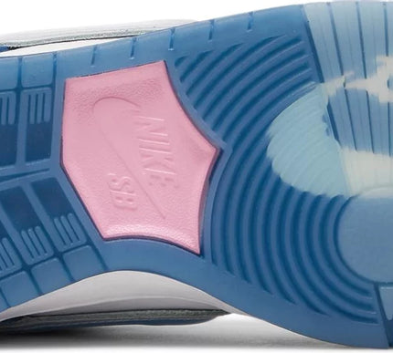 Nike Mens Born x Raised x Dunk Low SB Sneakers - 'One Block at a Time'