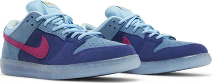 Nike Mens Run The Jewels x Dunk Low SB Sneakers - '4/20'