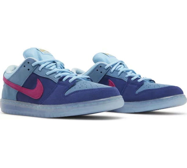 Nike Mens Run The Jewels x Dunk Low SB Sneakers - '4/20'