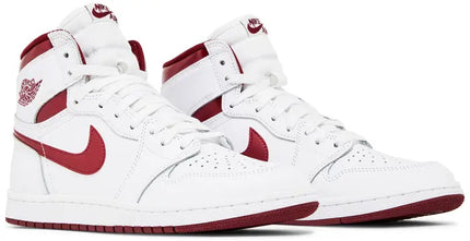 Nike Mens Air Jordan 1 Retro High '85 OG 'Metallic Burgundy'