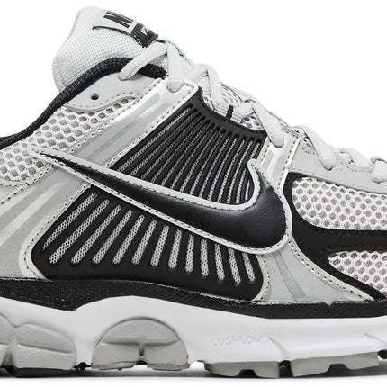 Nike Mens Air Zoom Vomero 5 'Metallic Silver Black'