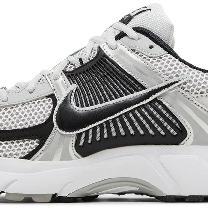 Nike Mens Air Zoom Vomero 5 'Metallic Silver Black'