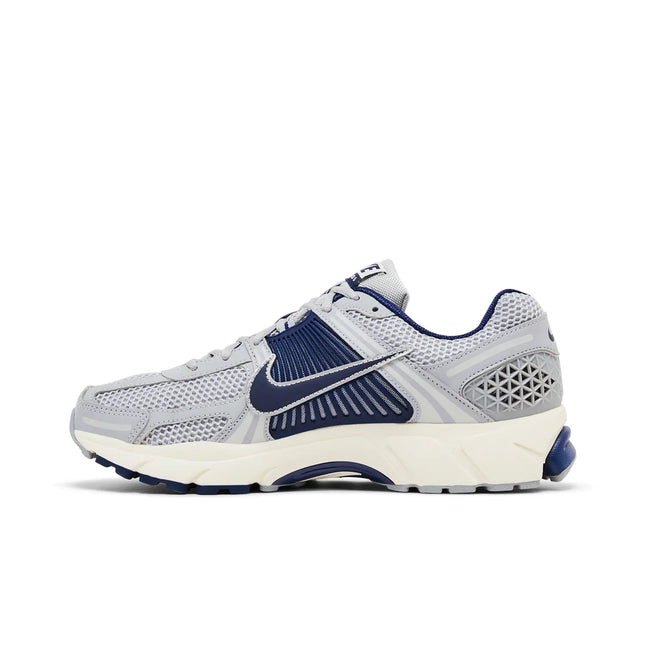 Air Zoom Vomero 5 'Yankees'