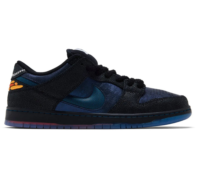 Bluetile x Nike SB Dunk 'Black Marina White'