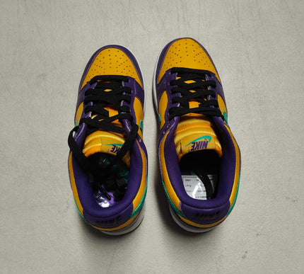 WMNS DUNK LOW LISA *NEW - MISMATCH* *SALES ARE FINAL*