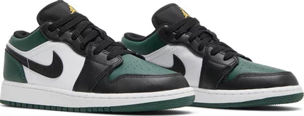 Nike Grade School Womens Air Jordan 1 Low Sneakers - 'Green Toe'