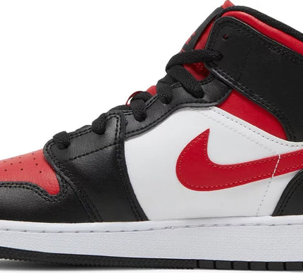 Nike Grade School Womens Air Jordan 1 Mid Sneakers - 'Bred Toe'