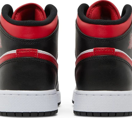 Nike Grade School Womens Air Jordan 1 Mid Sneakers - 'Bred Toe'