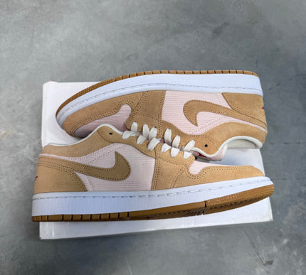 DISPLAY - Nike Womens Air Jordan 1 Low SE Sneakers - 'Twine'