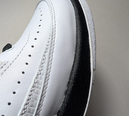 EX-DISPLAY  - Nike Womens Air Jordan 2 Retro Sneakers - 'Chicago' 2022