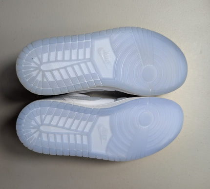 EX-DISPLAY - Nike Womens Air Jordan 1 Low Sneakers - 'White Wolf Grey'