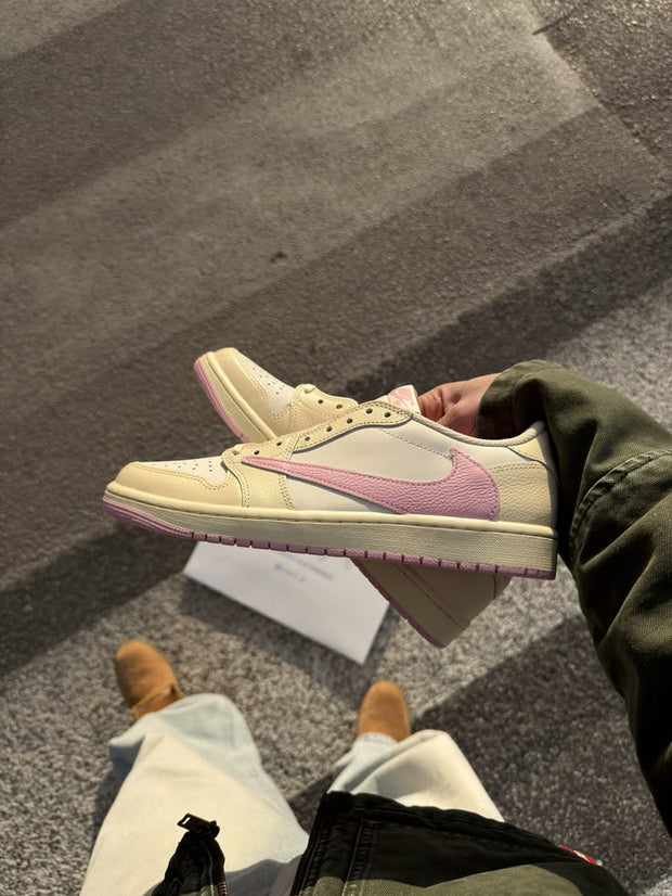 <a href="https://www.solestreet.com.au/collections/new-arrivals" title="https://www.solestreet.com.au/collections/new-arrivals">New Arrivals</a>