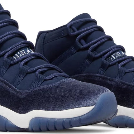 Jordans 11 blue velvet hot sale