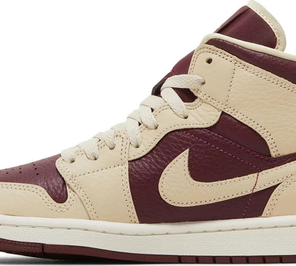 Nike Womens Air Jordan 1 Mid SE Sneakers - 'Split - Beach Cherrywood'