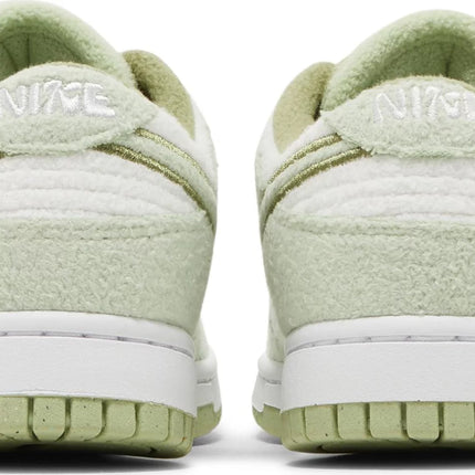Nike Womens Dunk Low SE Sneakers - 'Fleece - Honeydew'