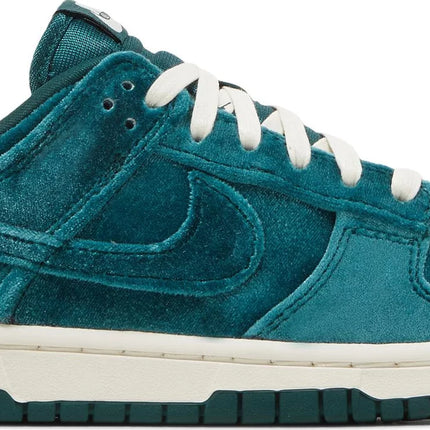 Nike Womens Dunk Low Sneakers - 'Green Velvet'