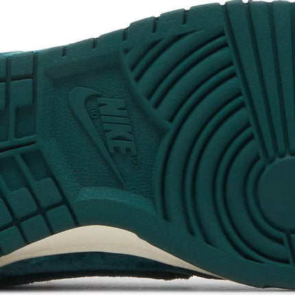 Nike Womens Dunk Low Sneakers - 'Green Velvet'
