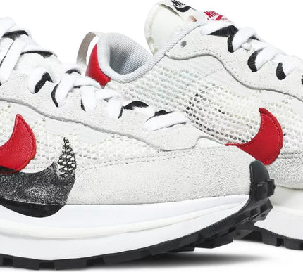Nike Mens Sacai x VaporWaffle Sneakers - 'Sail'