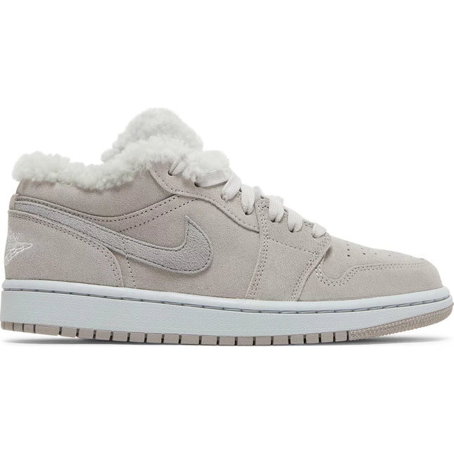 Wmns Air Jordan 1 Low SE 'Sherpa Fleece'