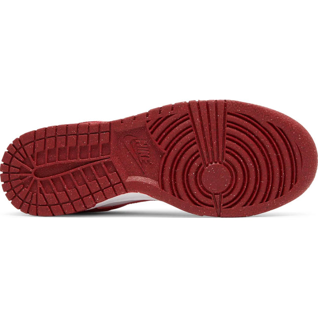 Wmns Dunk Low Next Nature 'Gym Red'