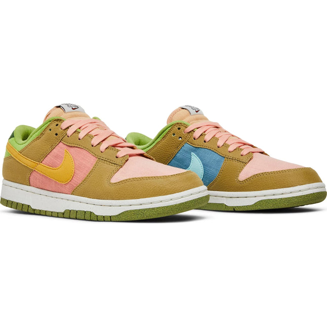 Dunk Low 'Sun Club - Arctic Orange Sanded Gold'