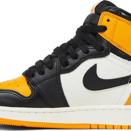 Nike Grade School Womens Air Jordan 1 Retro High OG Sneakers - 'Yellow Toe'