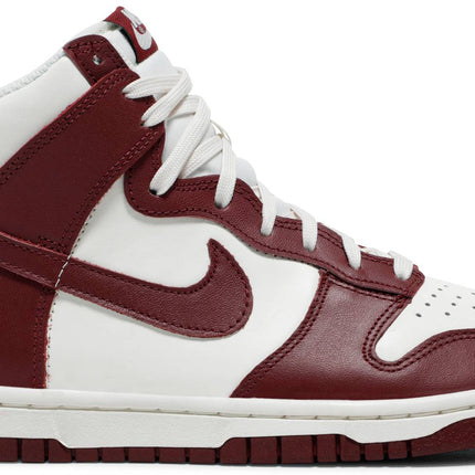 Wmns Dunk High 'Team Red'