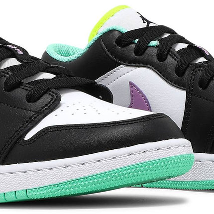 Air Jordan 1 Low GS 'White Violet Shock'